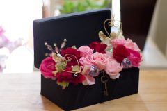 プリザーブドフラワーと造花のボックスフラワー