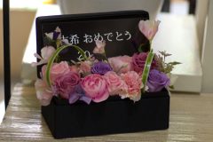 プリザーブドフラワーと造花のボックスフラワー